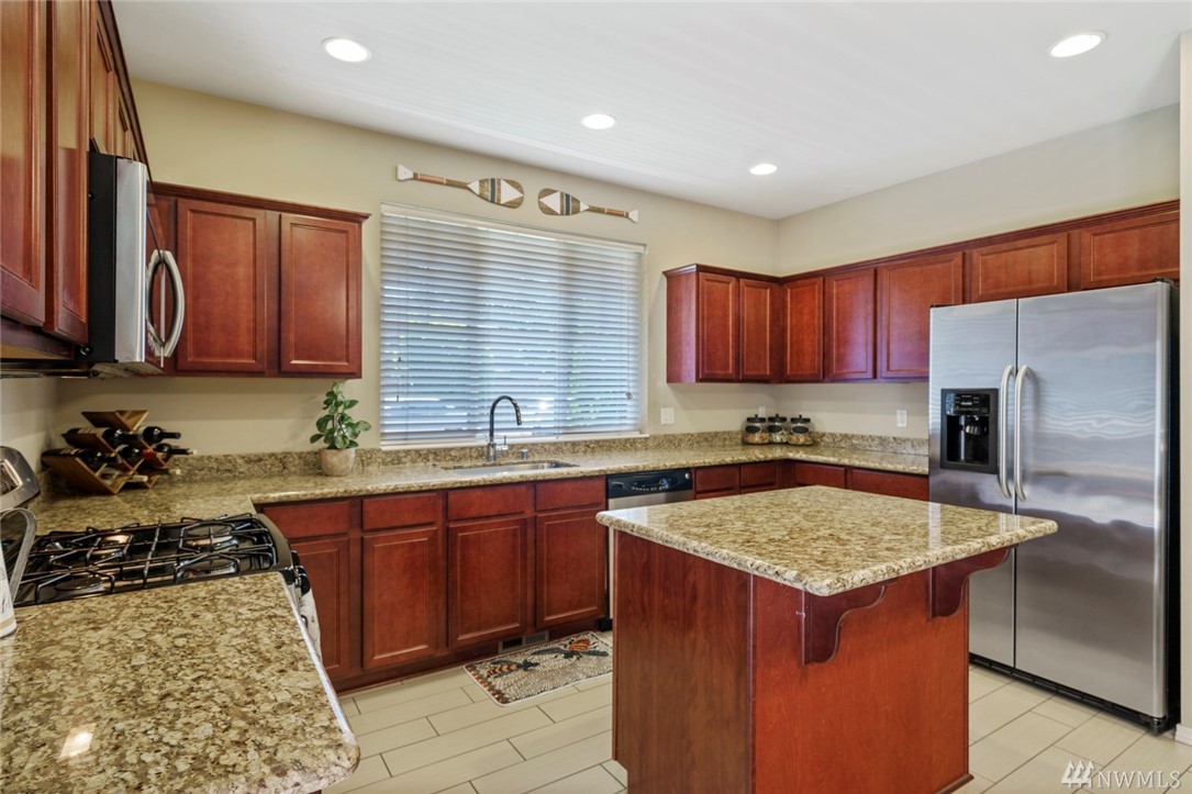 2633 179th Street Southeast Bothell, WA 98012 - Photo 7 of 31