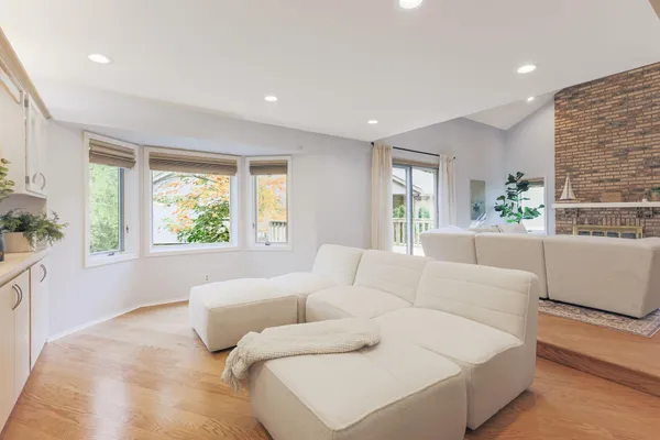 $599,000 | 1148 Hollybrook Drive, Wayzata, MN 55391