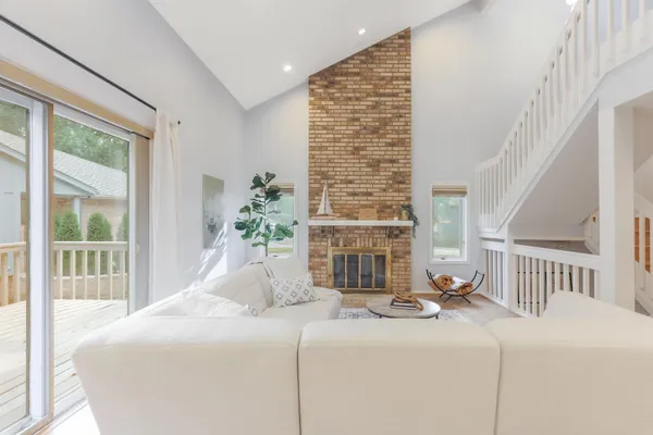 $599,000 | 1148 Hollybrook Drive, Wayzata, MN 55391