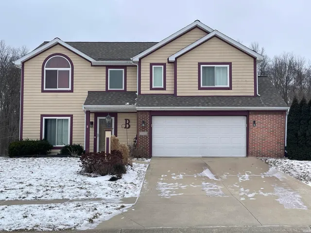 $325,500 | 3025 Trappers Cove, Huntington, IN 46750