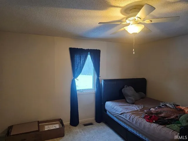 $325,500 | 3025 Trappers Cove, Huntington, IN 46750