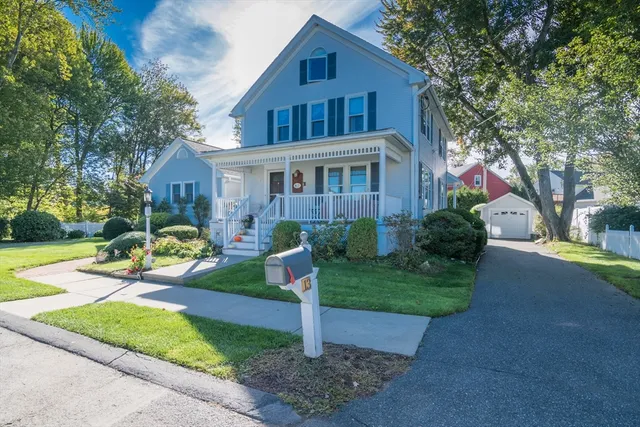 $519,900 | 13 Park Place, East Longmeadow, MA 01028