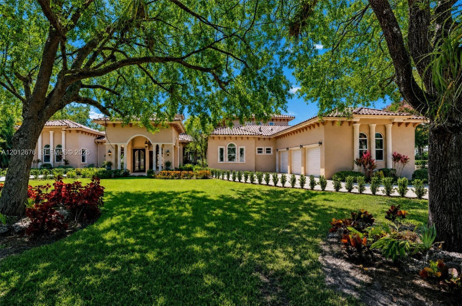 7480 Southwest 100th Street Pinecrest, FL 33156 - Photo 2 of 37 Photo 2