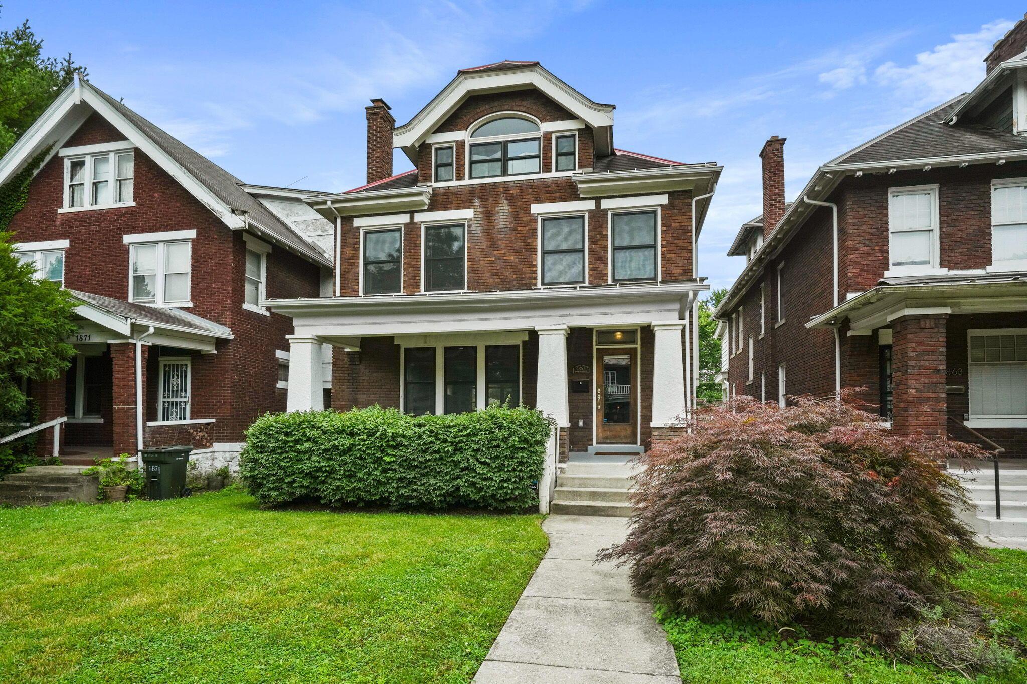 1867 Bryden Road Columbus, OH 43205 - Photo 2 of 49 60-web-or-mls-DSC04815