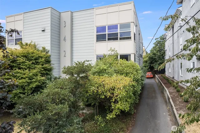a house view with a outdoor space
