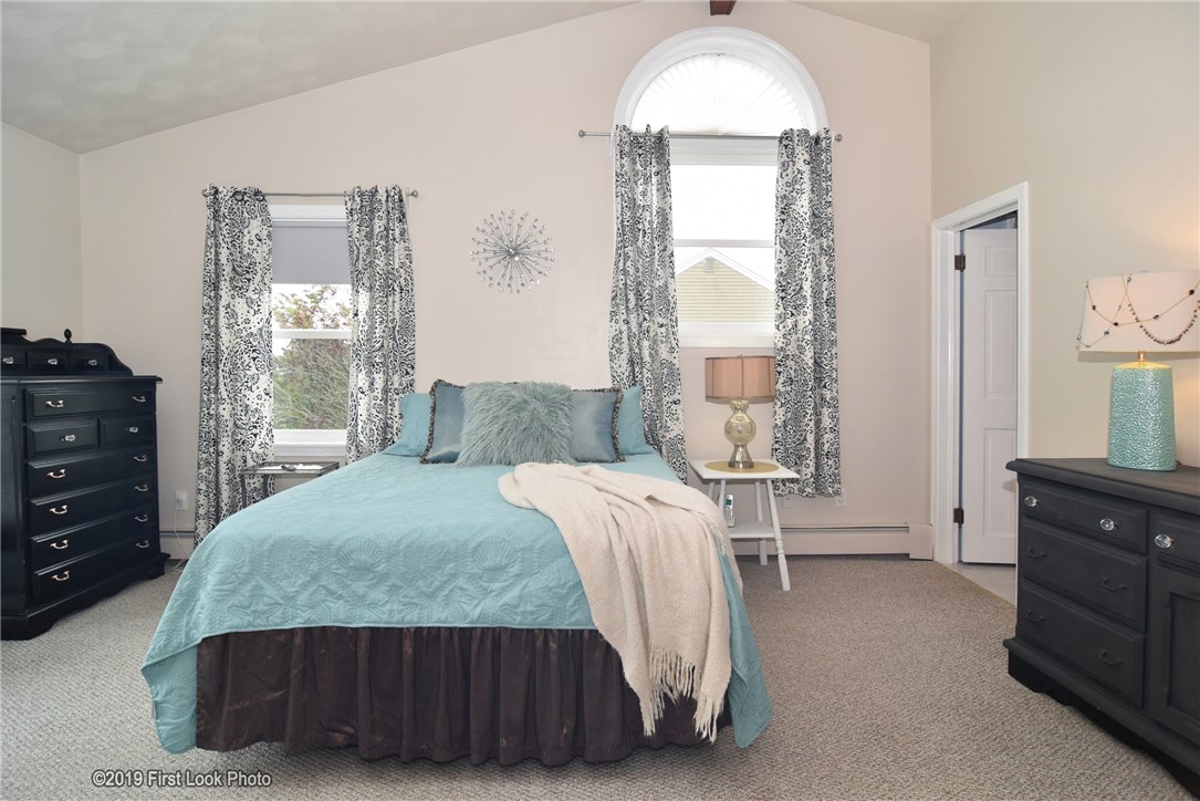 65 Peleg Road Portsmouth, RI 02871 - Photo 19 of 40 Gallery Image 19
