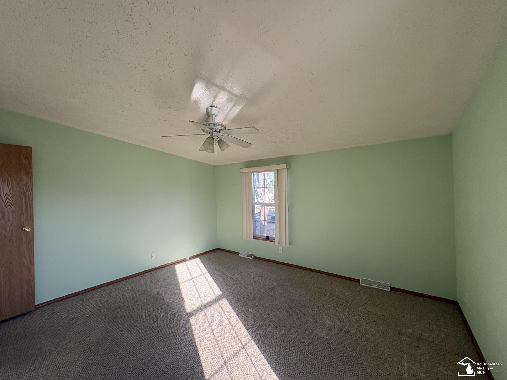 13565 Pear Street Carleton, MI 48117 - Photo 15 of 18