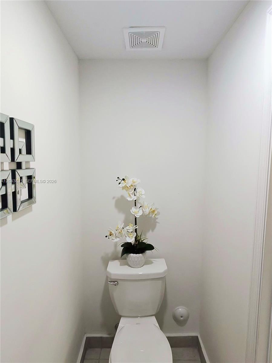 23013 Southwest 128th Place Miami, FL 33177 - Photo 13 of 31
