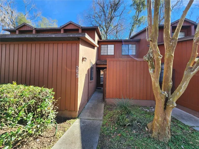 $1,600 | 5823 Southwest 9th Place, Unit H55, Gainesville, FL 32607
