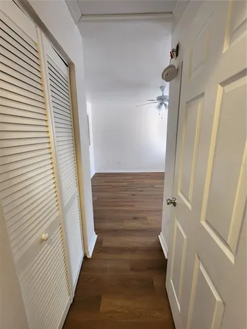 $1,600 | 5823 Southwest 9th Place, Unit H55, Gainesville, FL 32607