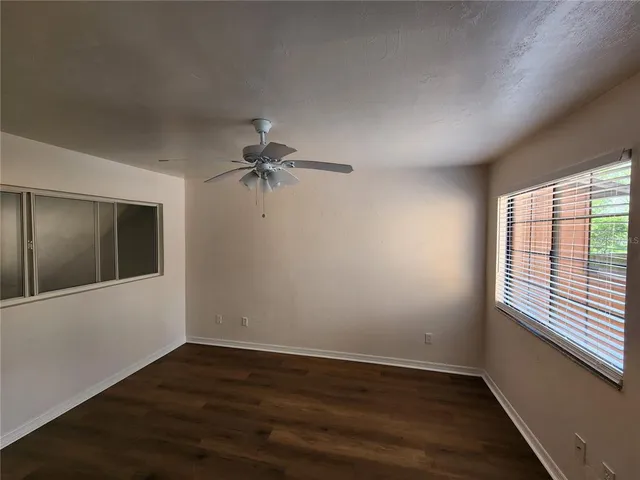 $1,600 | 5823 Southwest 9th Place, Unit H55, Gainesville, FL 32607