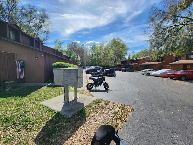 $1,600 | 5823 Southwest 9th Place, Unit H55, Gainesville, FL 32607