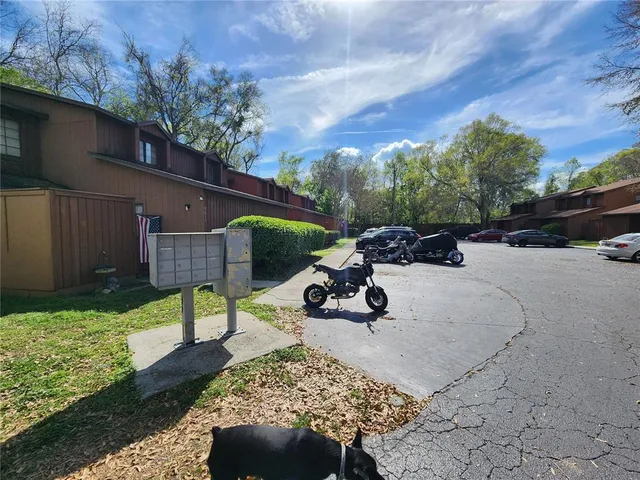 $1,600 | 5823 Southwest 9th Place, Unit H55, Gainesville, FL 32607