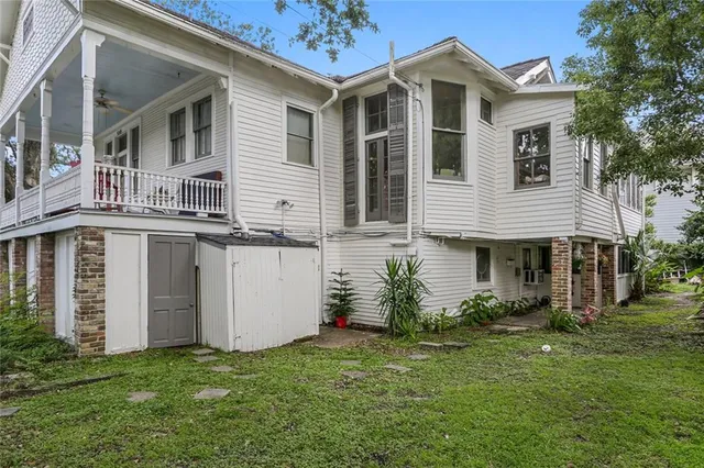$1,350 | 5245 1/2 Prytania Street, New Orleans, LA 70115