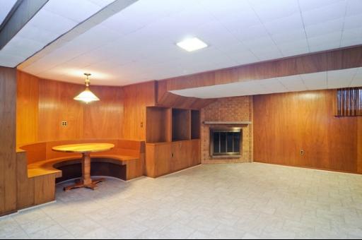 1650 Ballard Road Park Ridge, IL 60068 - Photo 14 of 16