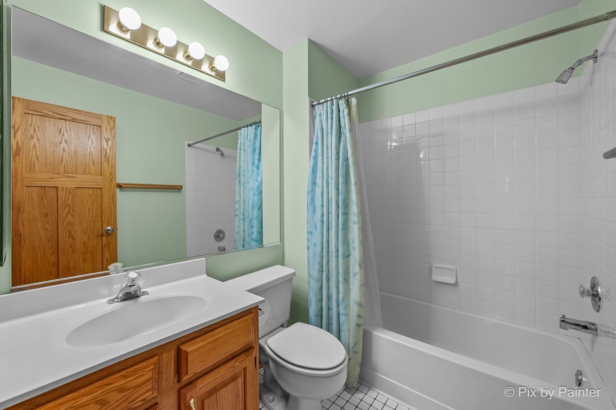 9901 Fox Bluff Lane Spring Grove, IL 60081 - Photo 26 of 44