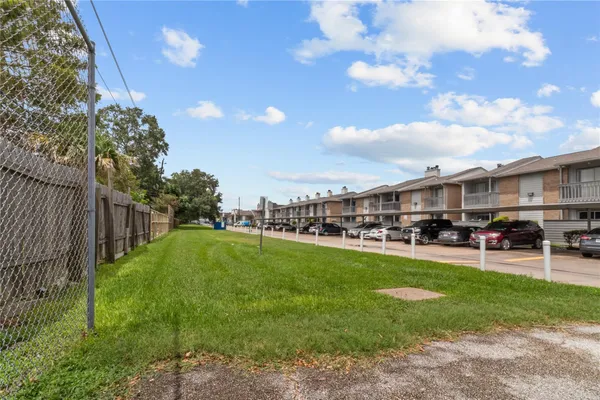 $98,500 | 260 El Dorado Boulevard, Unit 2507, Houston, TX 77598