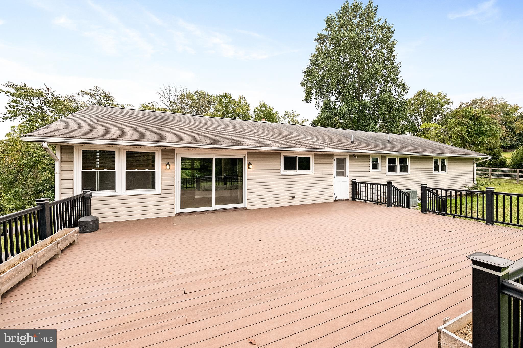 250 Jefferis Road Downingtown, PA 19335 - Photo 3 of 23 Gallery Image 3