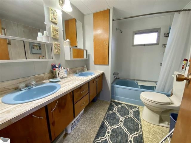 5865 West 50 Road Cadillac, MI 49601 - Photo 17 of 45 1878688-16