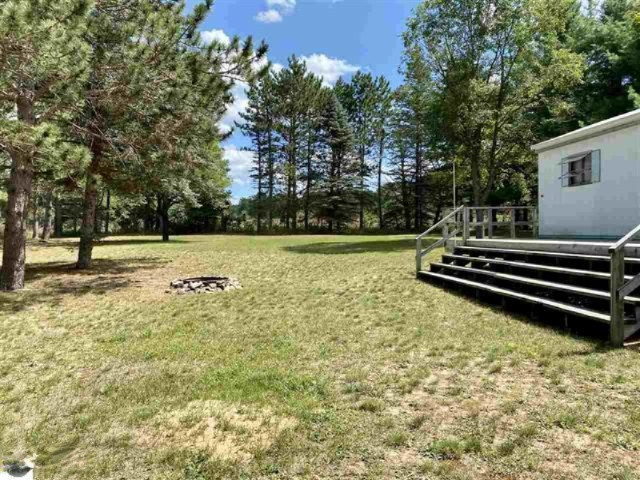 5865 West 50 Road Cadillac, MI 49601 - Photo 27 of 45 1878688-26