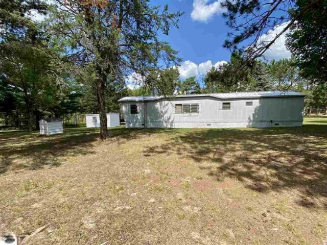 5865 West 50 Road Cadillac, MI 49601 - Photo 28 of 45 1878688-27