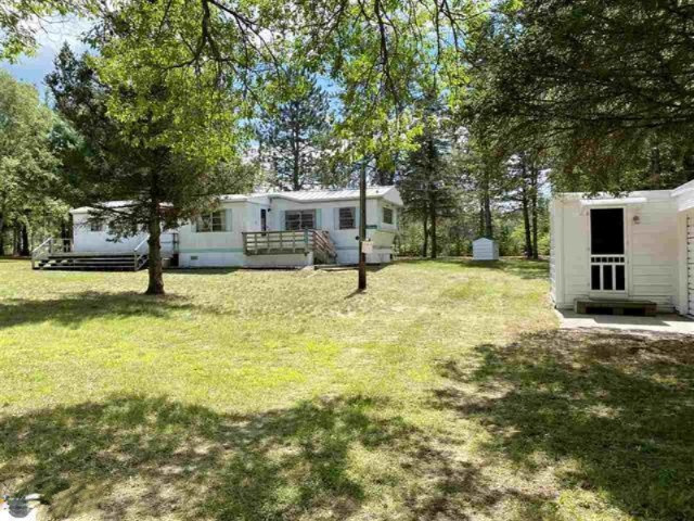 5865 West 50 Road Cadillac, MI 49601 - Photo 42 of 45 1878688-41