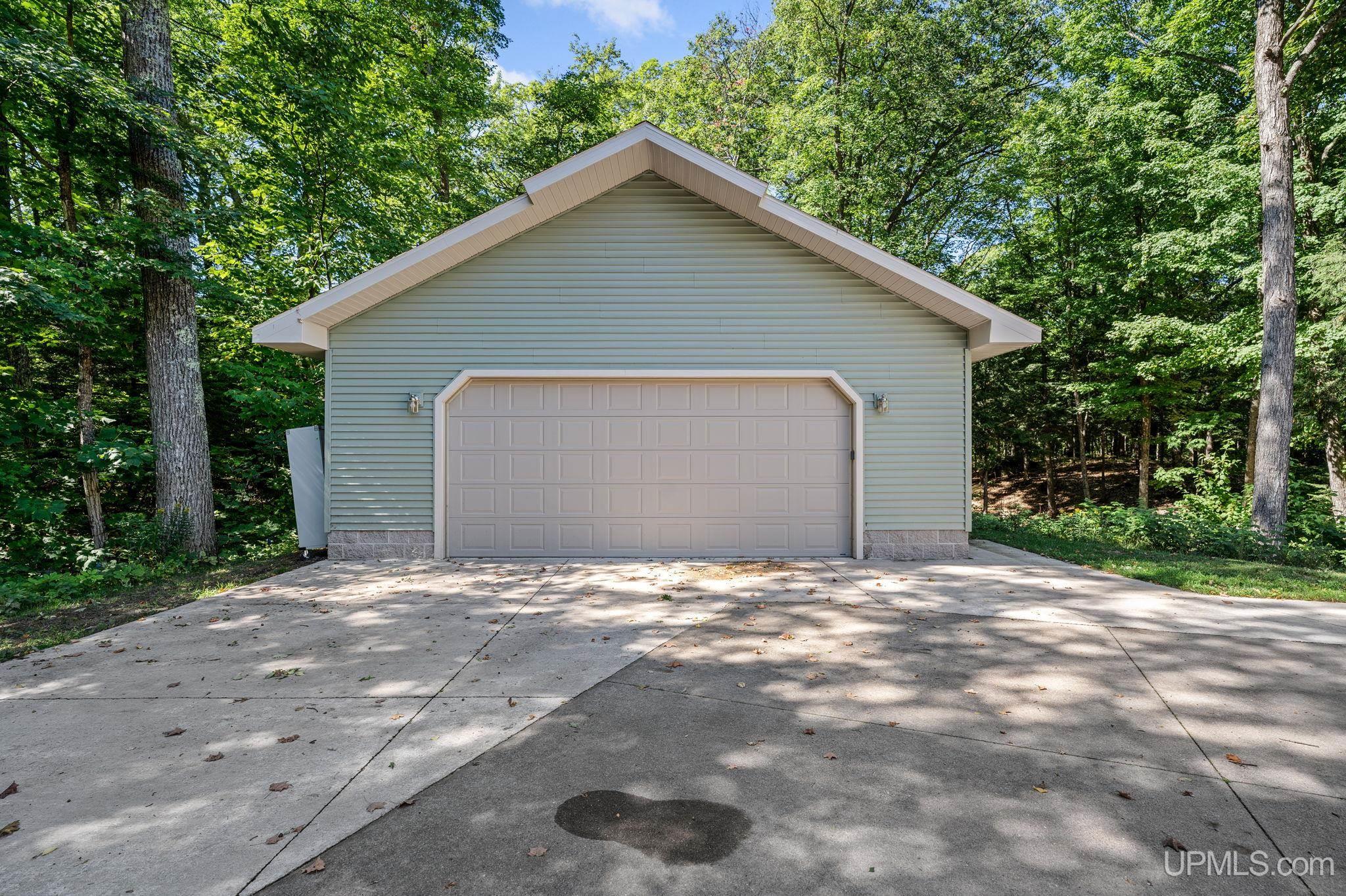 220 Chapel Ridge Road Marquette, MI 49855 - Photo 40 of 44 Gallery Image 40