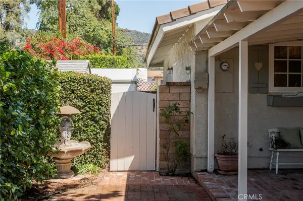 $912,000 | 1002 East Leadora Avenue, Glendora, CA 91741