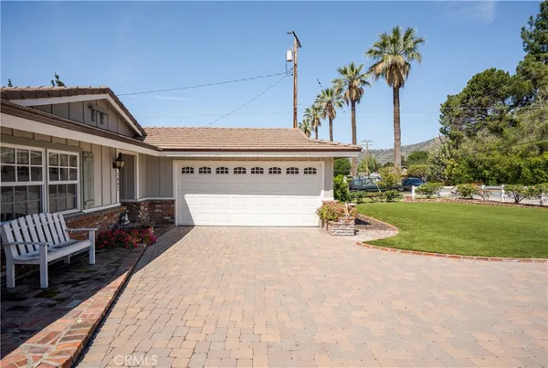 $912,000 | 1002 East Leadora Avenue, Glendora, CA 91741