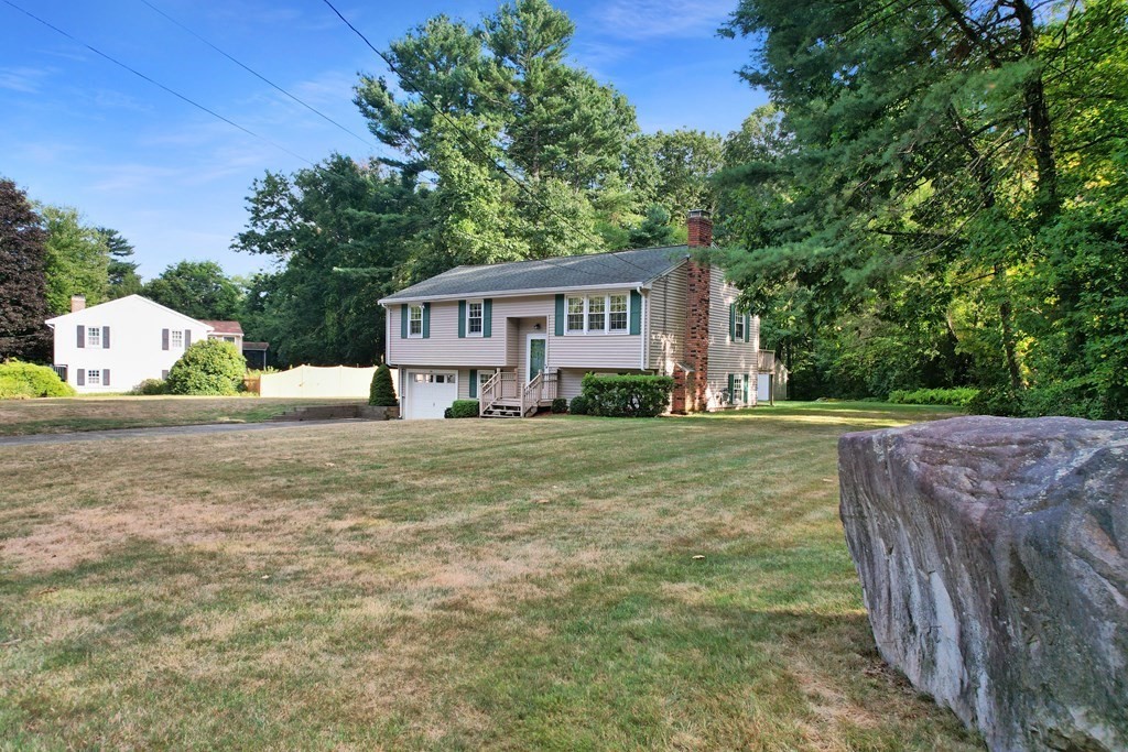 10 Kensington Road Norton, MA 02766 - Photo 1 of 27 Gallery Image 1