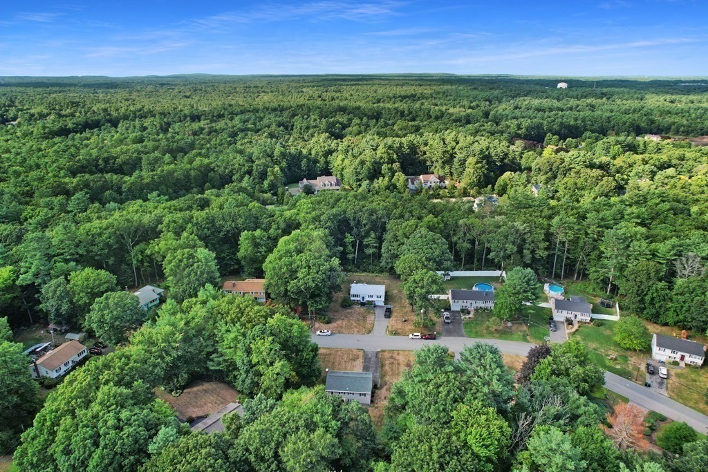 10 Kensington Road Norton, MA 02766 - Photo 6 of 27 Gallery Image 6