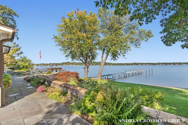 $5,995,000 | 1933 South Shore Drive, Holland, MI 49423