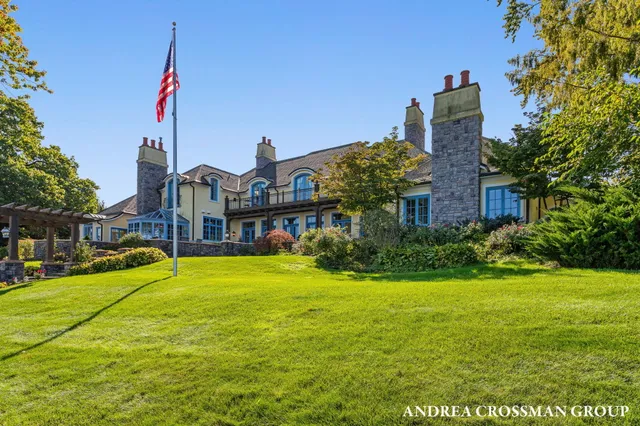 $5,995,000 | 1933 South Shore Drive, Holland, MI 49423