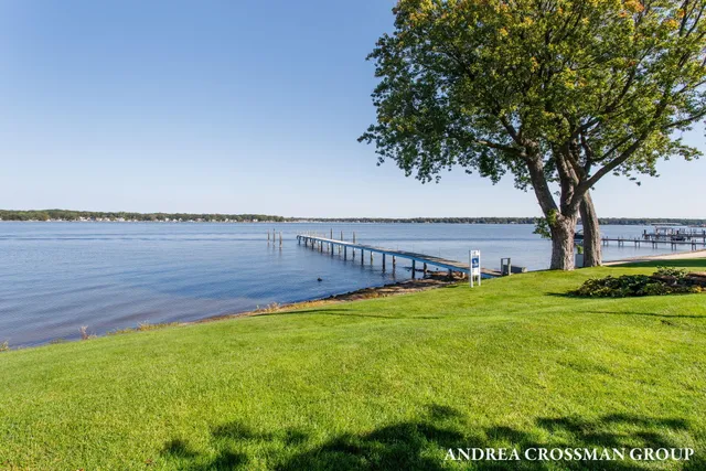 $5,995,000 | 1933 South Shore Drive, Holland, MI 49423