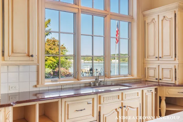 $5,995,000 | 1933 South Shore Drive, Holland, MI 49423