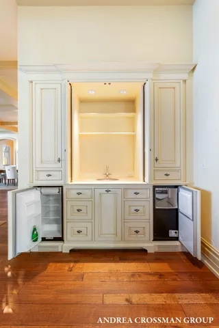 $5,995,000 | 1933 South Shore Drive, Holland, MI 49423