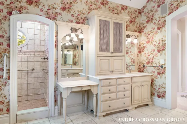 $5,995,000 | 1933 South Shore Drive, Holland, MI 49423