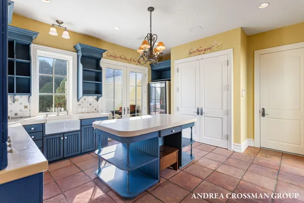 $5,995,000 | 1933 South Shore Drive, Holland, MI 49423