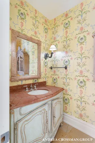 $5,995,000 | 1933 South Shore Drive, Holland, MI 49423