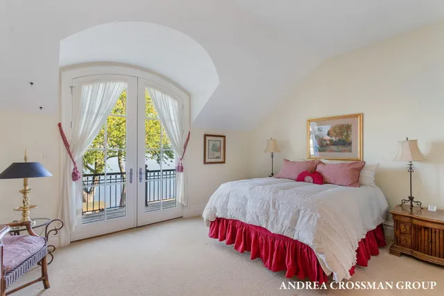 $5,995,000 | 1933 South Shore Drive, Holland, MI 49423