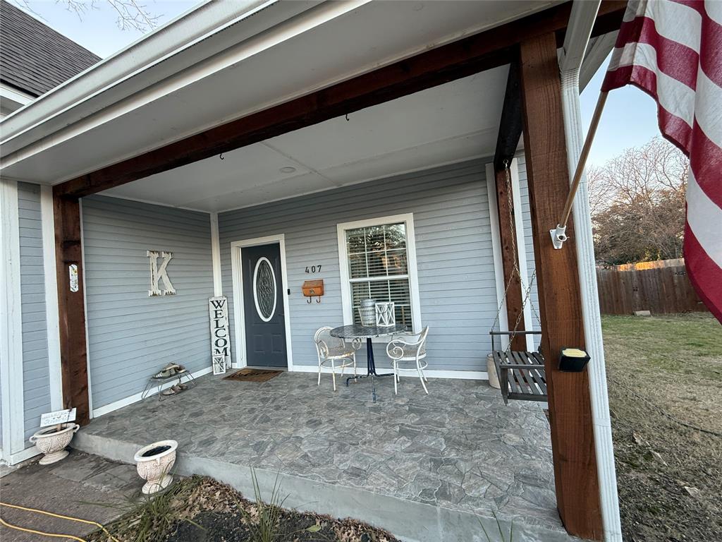 407 South Reagan Street Hamilton, TX 76531 - Photo 35 of 39 a front view of a house
