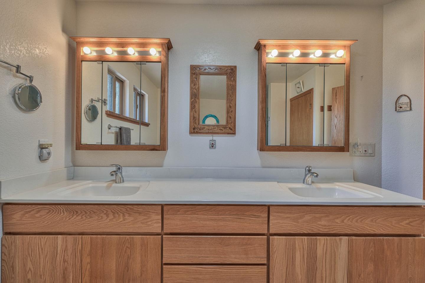 1239 Josselyn Canyon Road Monterey, CA 93940 - Photo 25 of 43