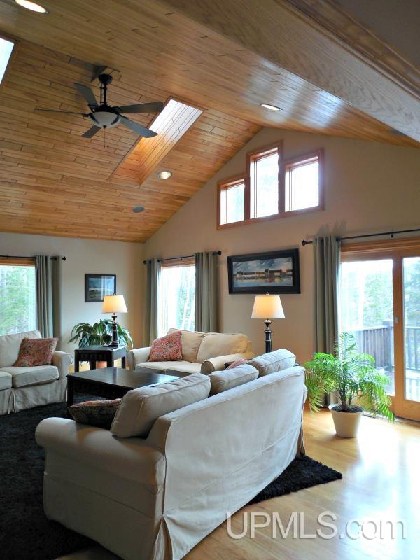 1280 River Forest Road Florence, WI 54121 - Photo 2 of 26