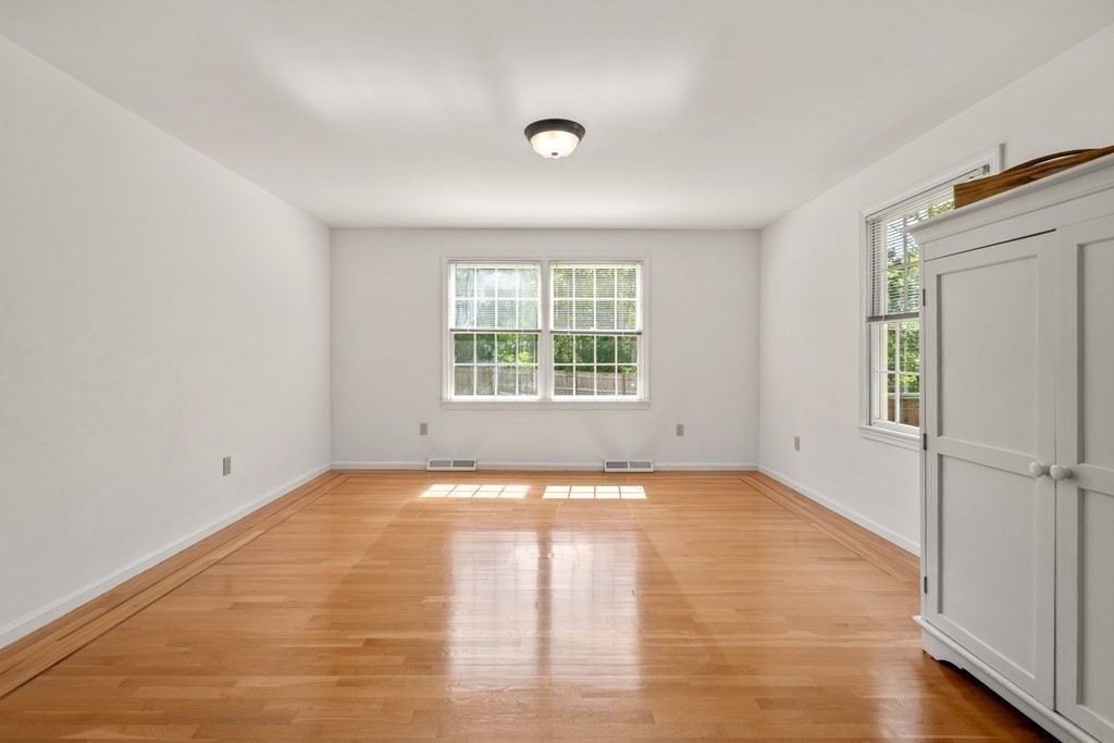 12 Powers Road Sudbury, MA 01776 - Photo 8 of 24