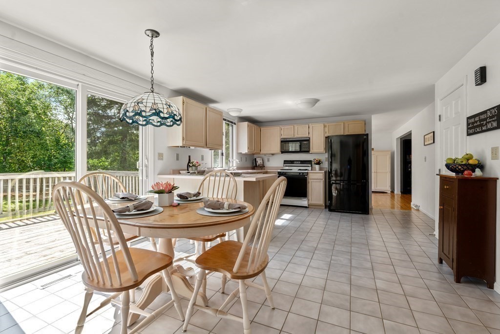 12 Powers Road Sudbury, MA 01776 - Photo 10 of 24