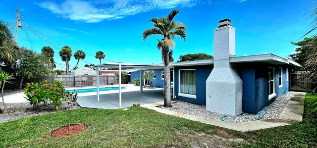 $3,300 | 117 West Pasco Lane, Cocoa Beach, FL 32931