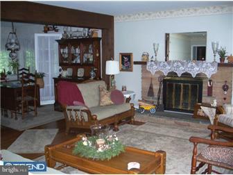 1173 Ridge Road Langhorne, PA 19053 - Photo 5 of 12 Living Room