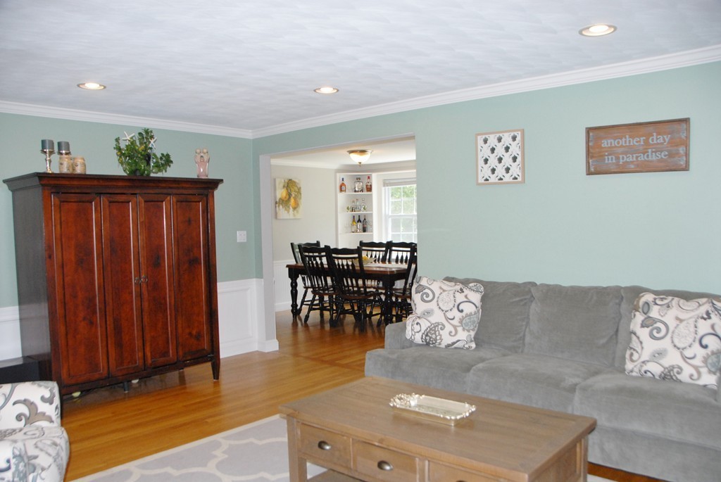 131 Ipswich Road Topsfield, MA 01983 - Photo 14 of 30