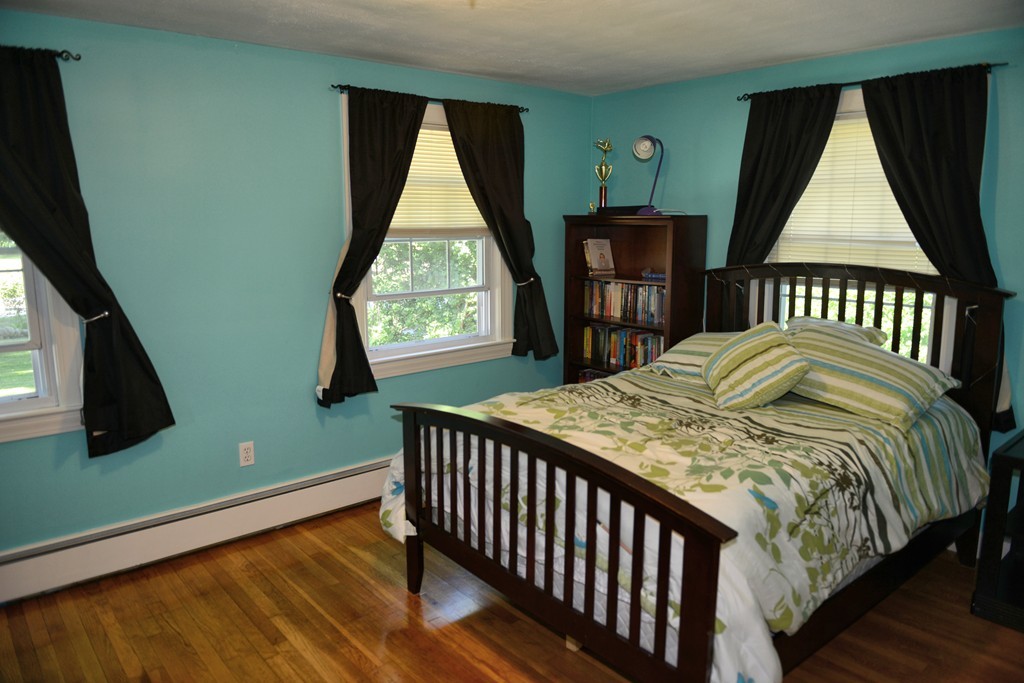 131 Ipswich Road Topsfield, MA 01983 - Photo 15 of 30