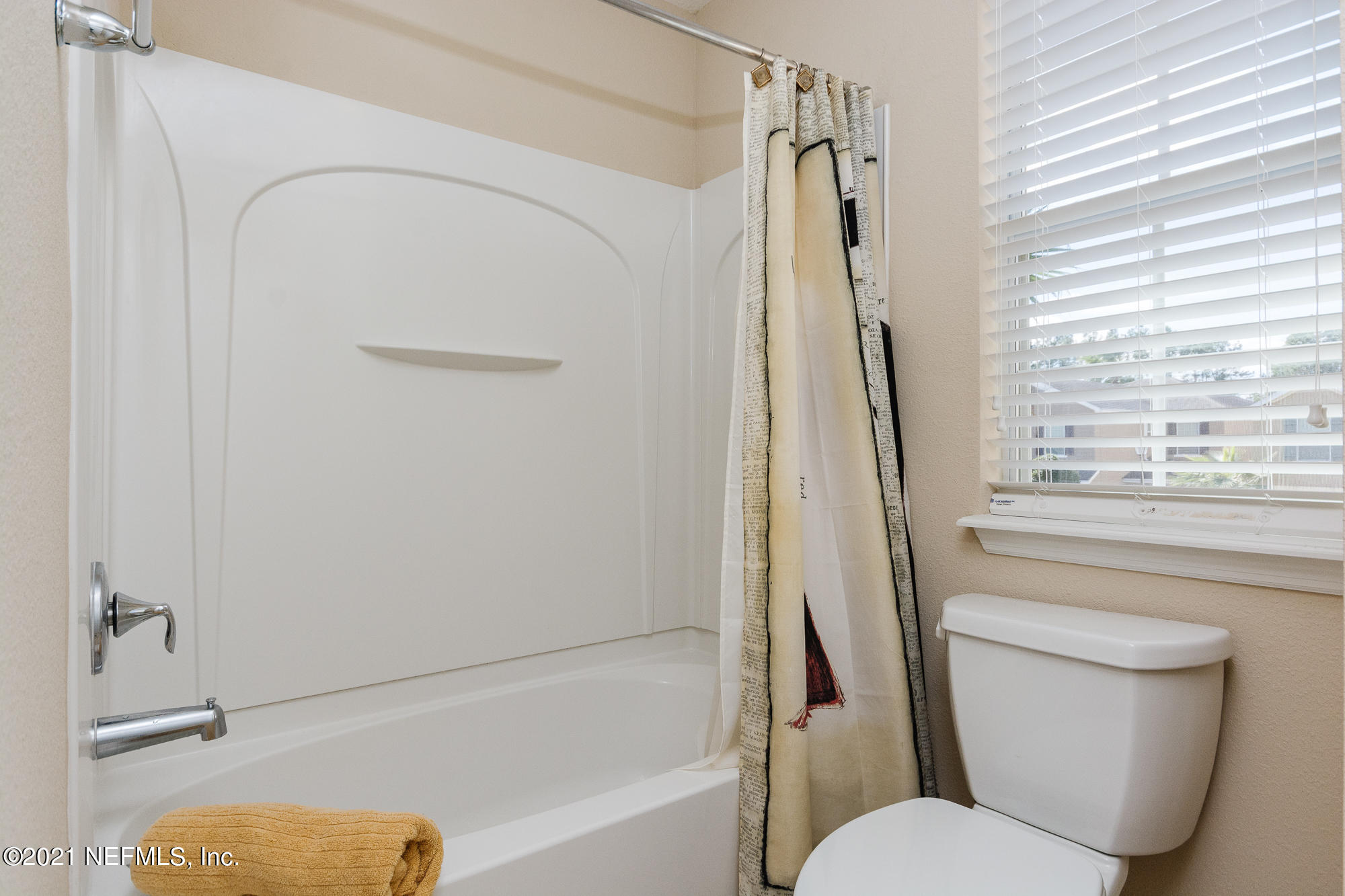 3858 Chasing Falls Road Orange Park, FL 32065 - Photo 25 of 40 2nd Bathroom Upstiars 2